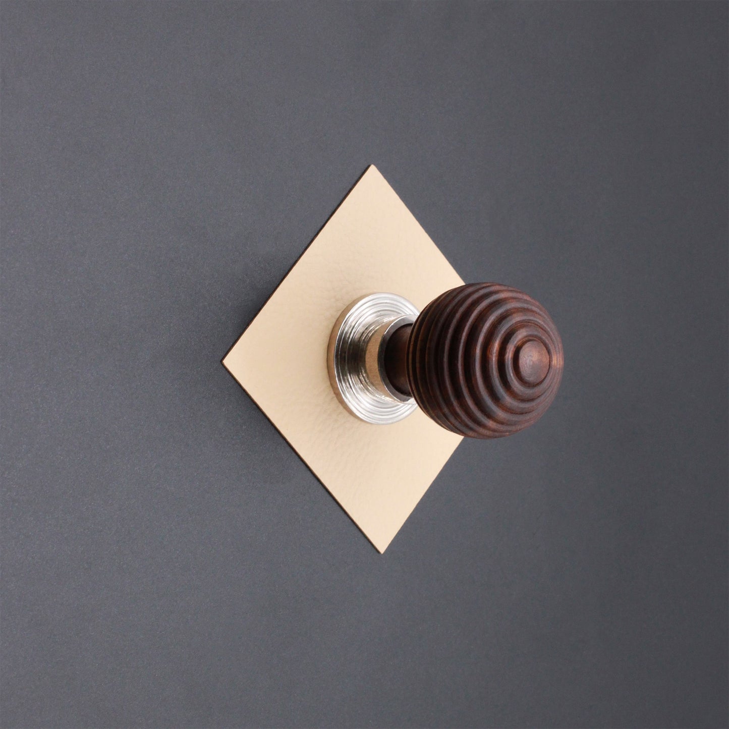Palissandre Preston Petit bouton de placard Nickel poli
