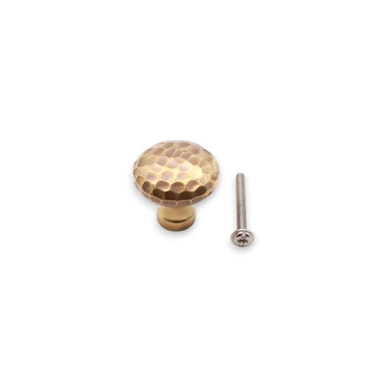 Gehämmerter Pilz-Schrankknopf, 32 mm, gealtertes Messing