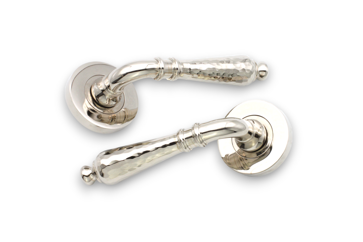 Levier noisette martelé sur nickel poli rose