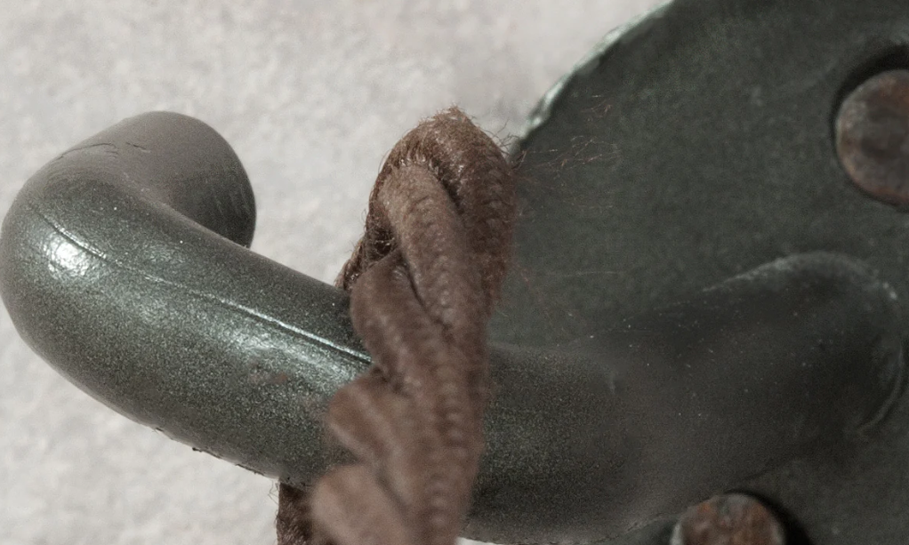 Aniko Iron Hook