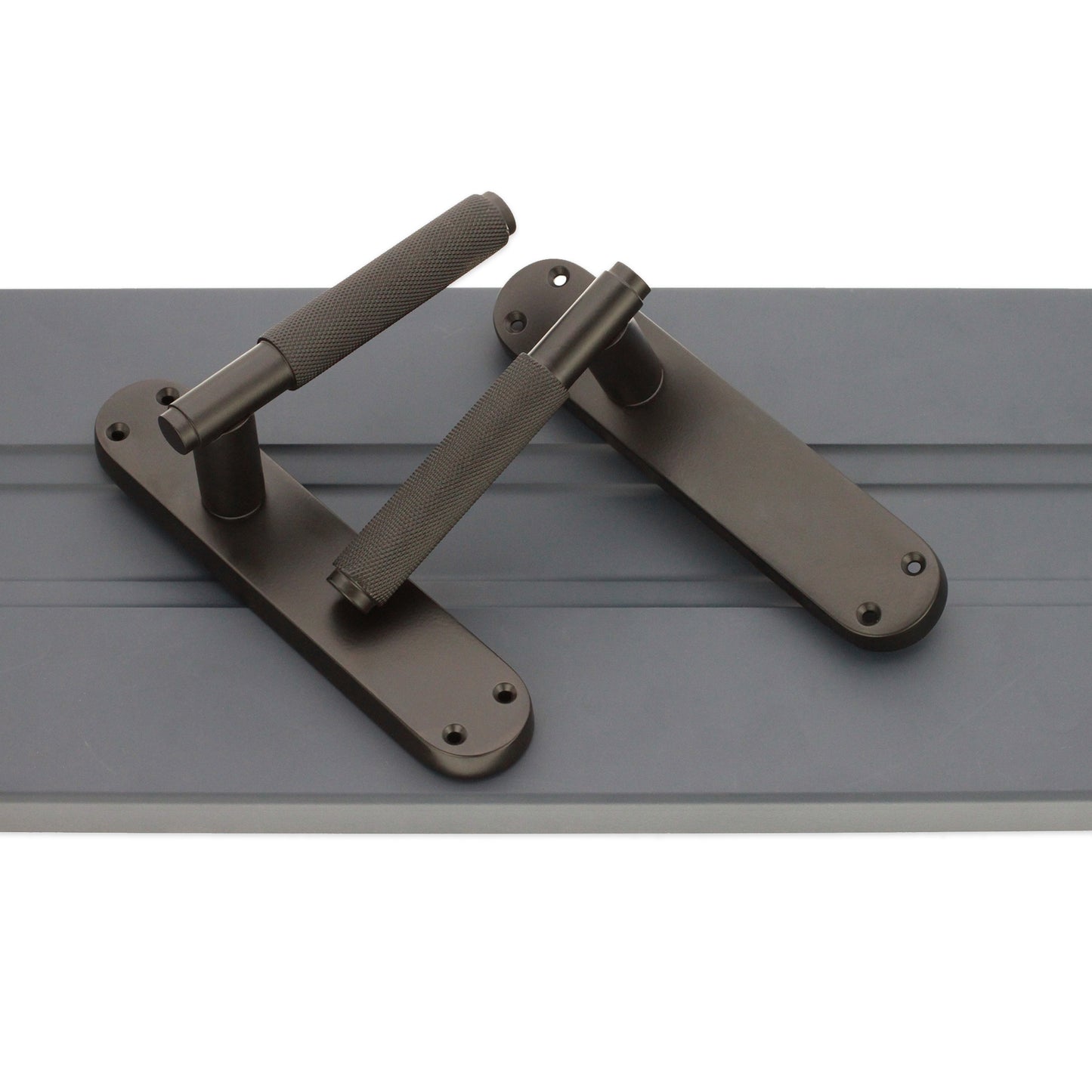 Rändelhebel von Connaught am Backplate-Riegel Mattschwarz