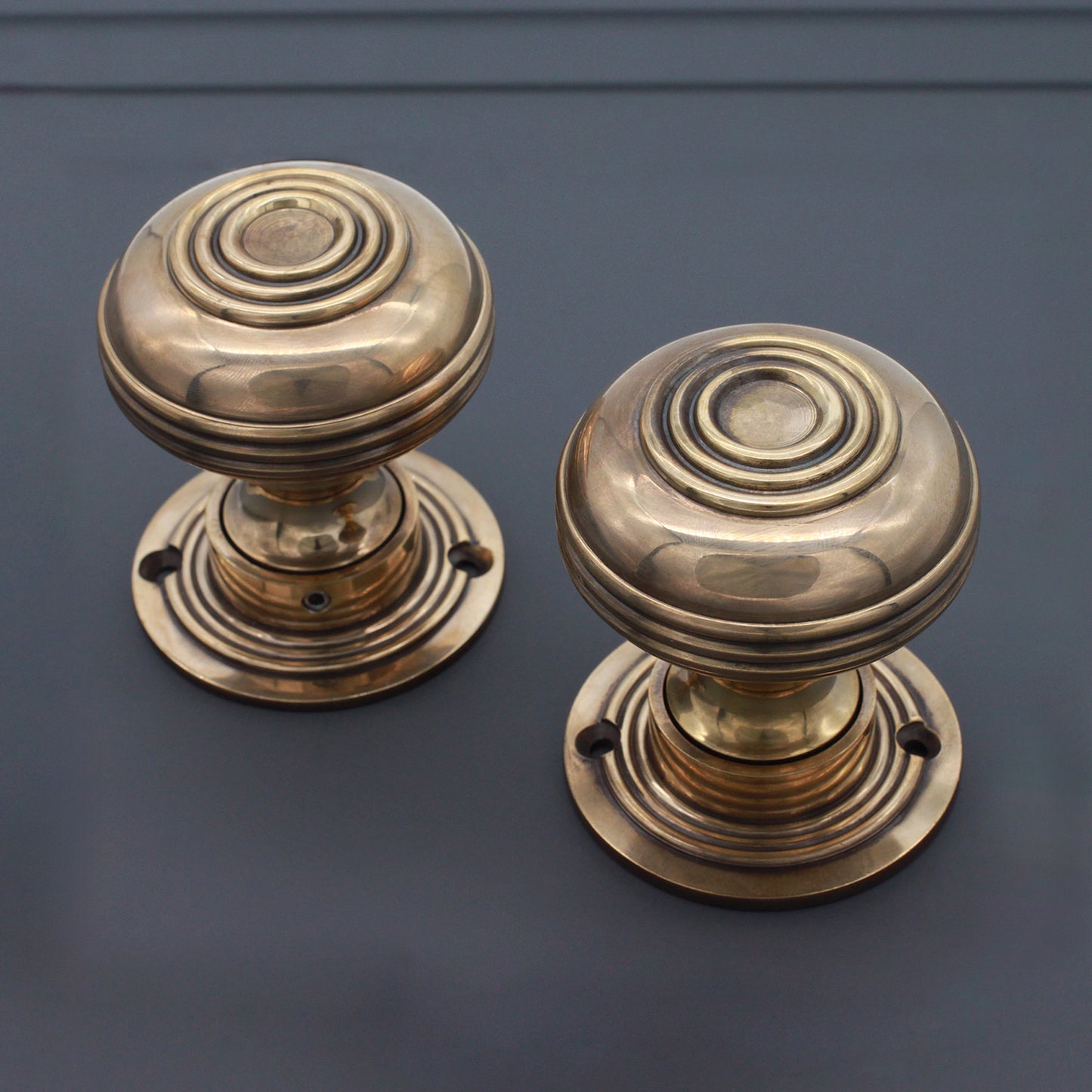 Bloxwich Großer 60-mm-Rand-/Einstecktürknauf aus gealtertem Messing