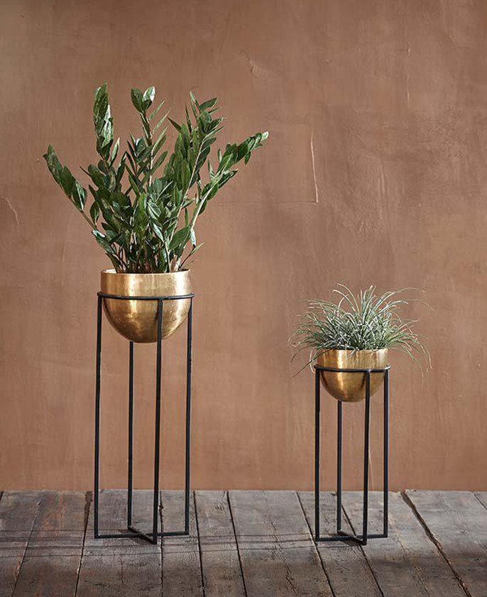 Atsu Planter Stand