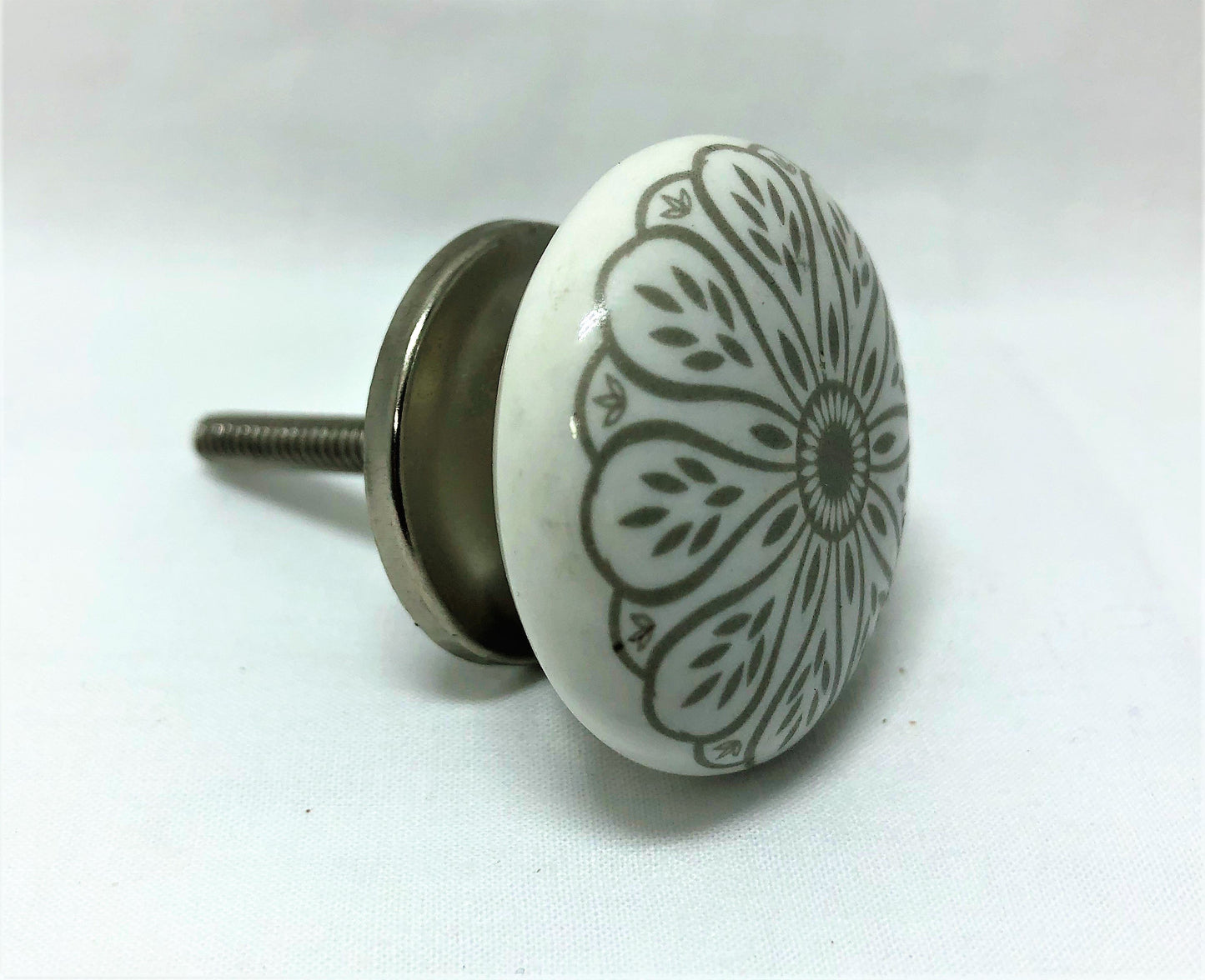 BOUTONS DE PLACARD EN CÉRAMIQUE RUMANI