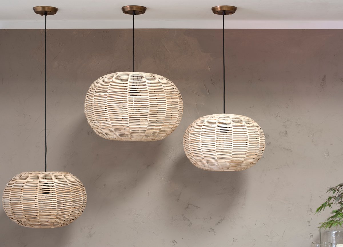 NOKO WICKER ROUND PENDANT - NATURAL