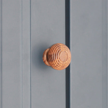 Großer Schrankknopf „Bienenstock“ aus Rosenholz