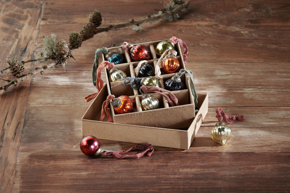Tautropfen-Weihnachtskugeln – Gemischter Antik-Look (12er-Set) – Infinity Decor