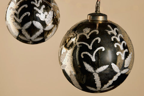 Giant Bauble Antique Gold