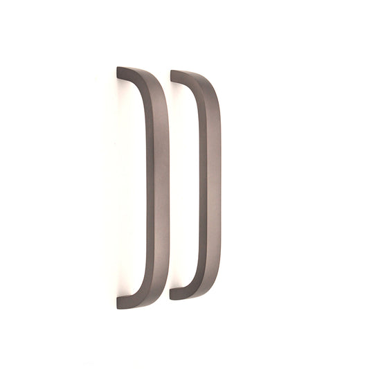 Poignée de meuble de bar courbe gris bronze moyen