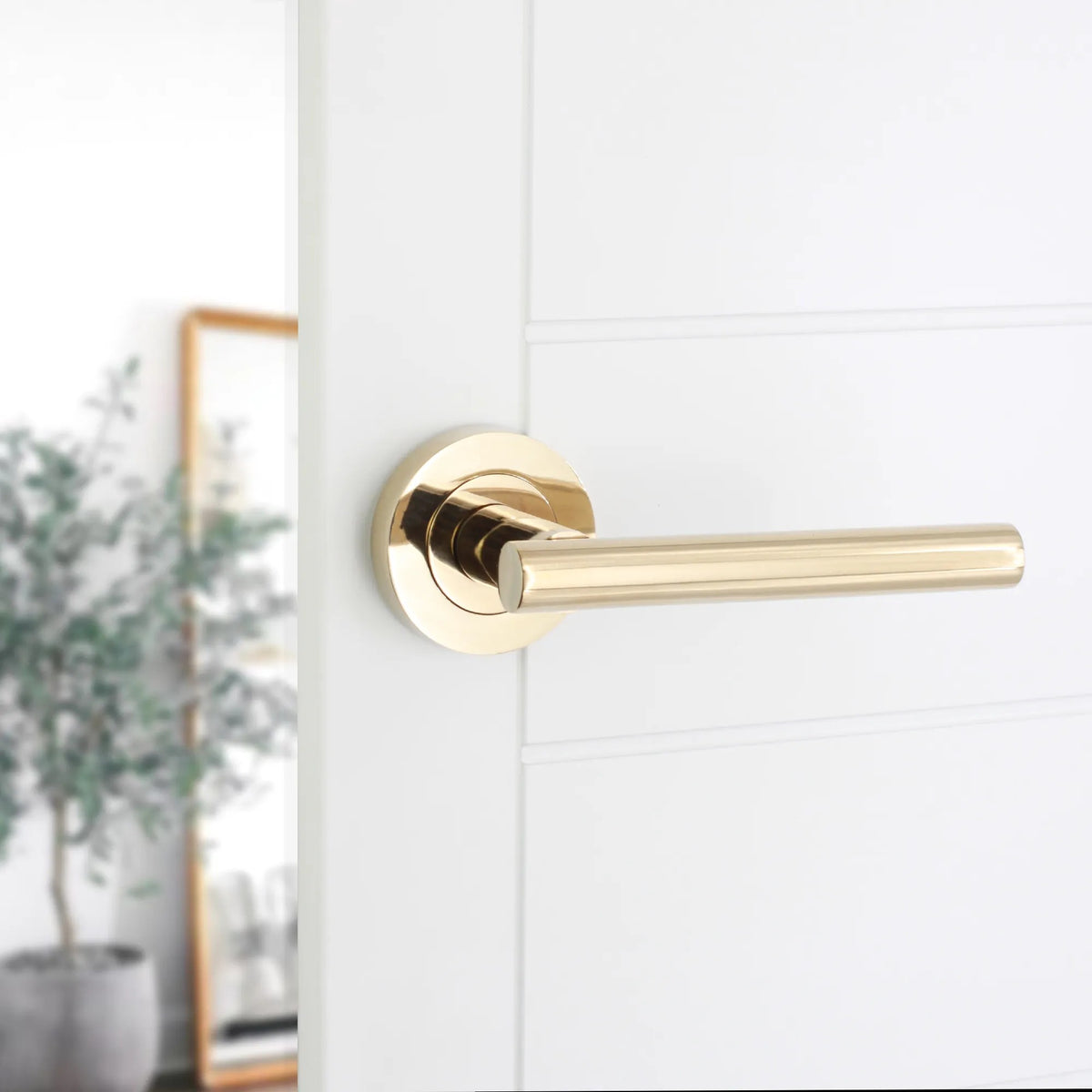 Infinity Handle Jura Lever Door Handle PVD Brass – Infinity Decor