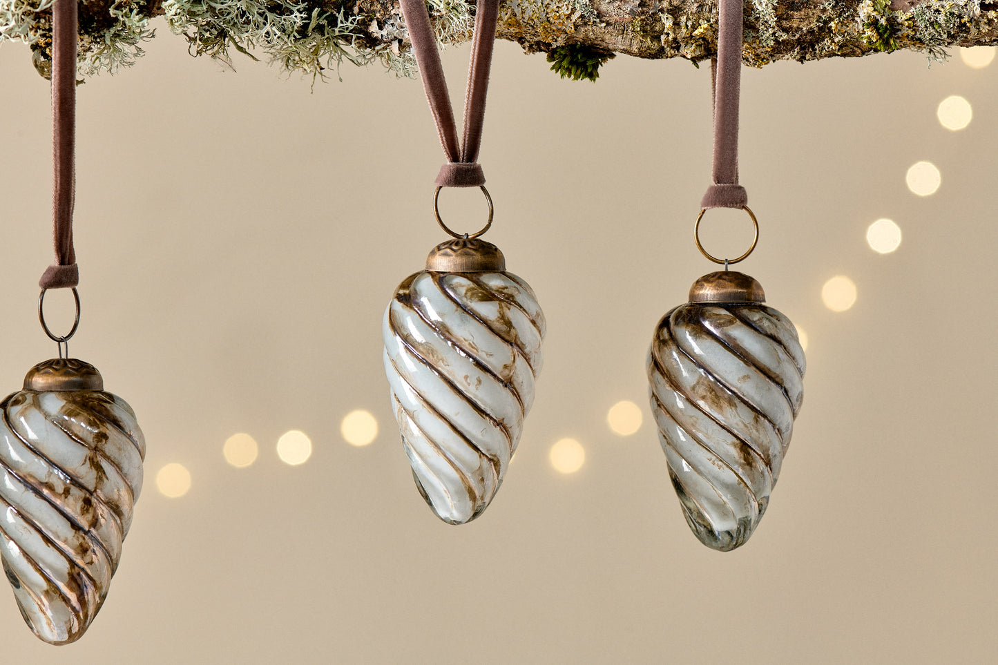 Maran Baubles - Gold & Cream (Set of 4)