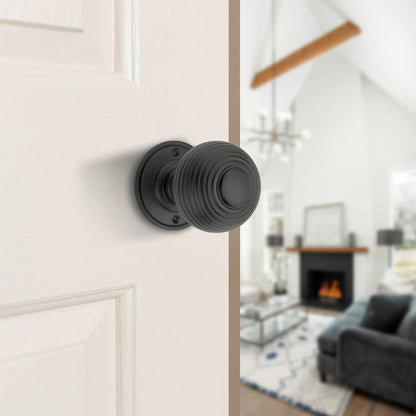 Beehive Door Knob Matt Black Home Decor