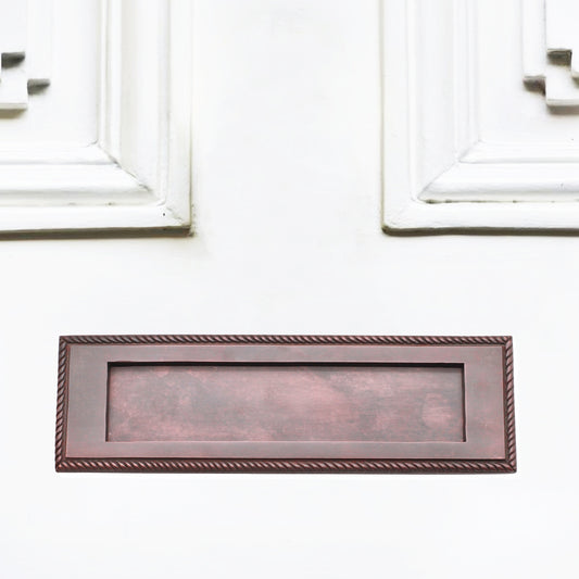 Georgisches Briefschild, 250 mm, gealterte Bronze