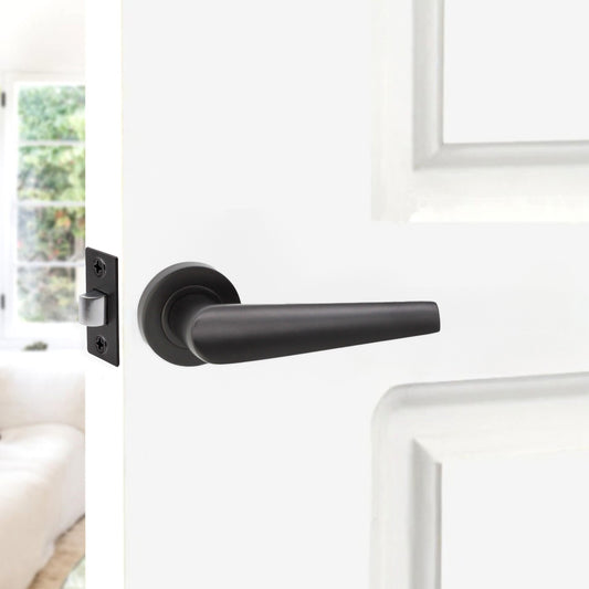 Aero Lever on Rose Matt Black Latch Pack