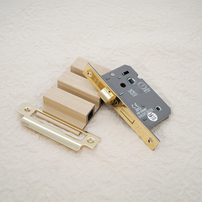 2.5" CE 3 Lever Bathroom Lock FD60 - Electro Brass