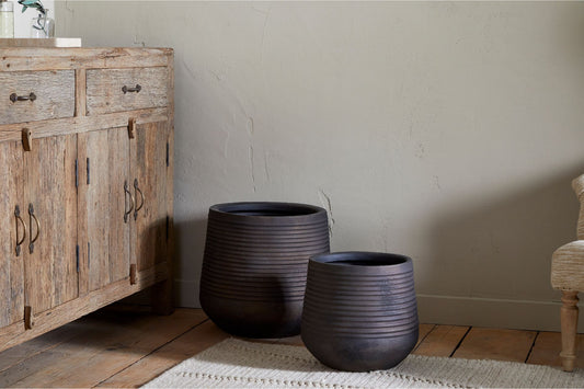 Lmaga Metal Grooved Planter - Aged Black